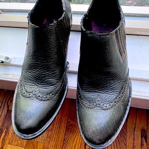 Bjorn’s Women’s spectator shoes